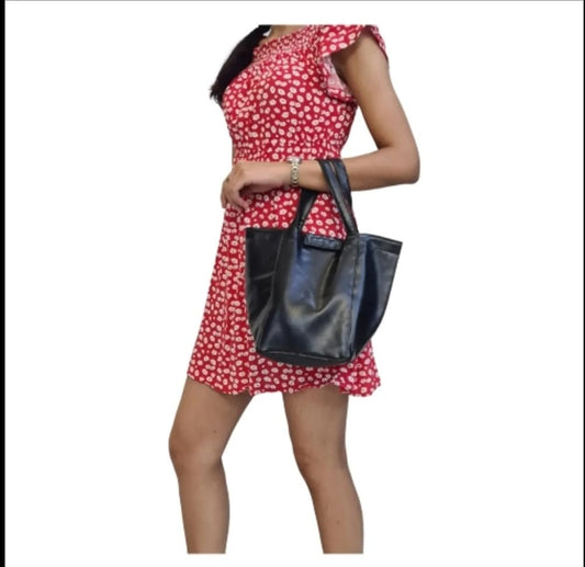 Stylish Lunch Bag - Faux Leather Exterior, Trendy Prints | Inner Waterproof Lining