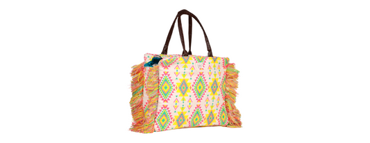 Accessorize with Flair: Standout Handbags That Elevate Your Look