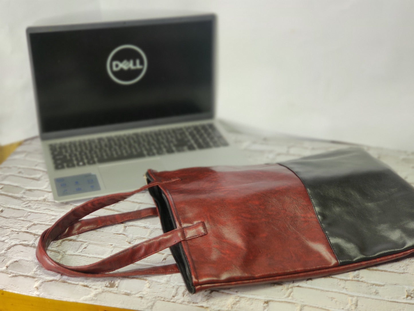 The Simple Shoulder Bag